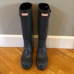 Hunter black matte boots -size 8